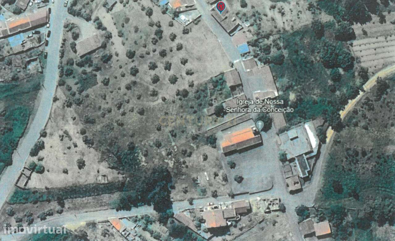 Moradia geminada de 2 pisos para recuperação, num lote de 1080m2, Carv - Grande imagem: 2/15