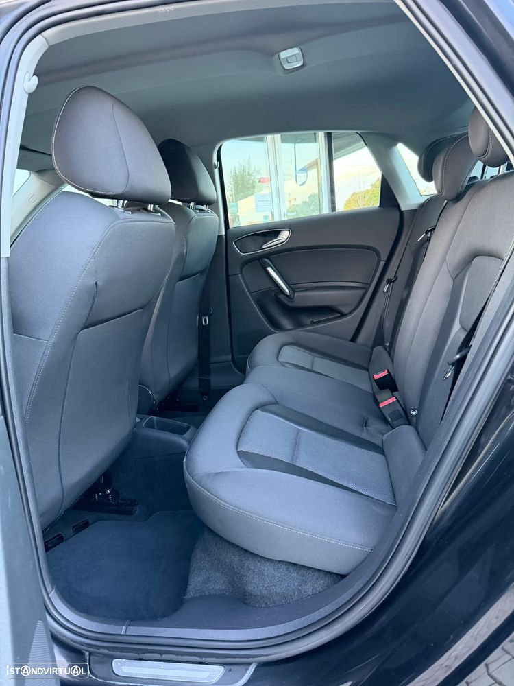 Audi A1 Sportback 1.6 TDI Attraction - 6