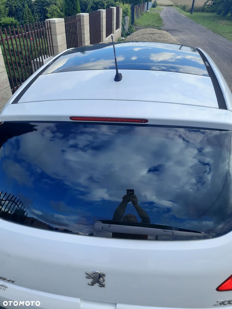 Peugeot 3008 2.0 HDi Allure - 1