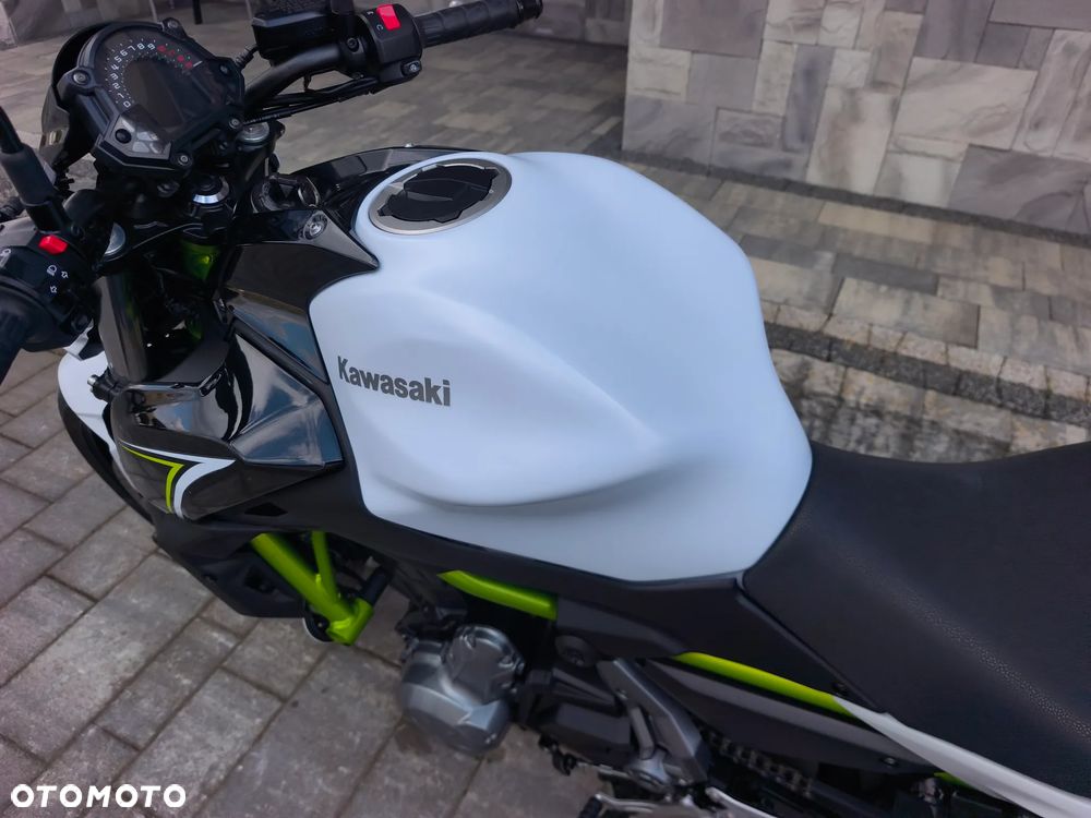 Kawasaki Z 650 - 10