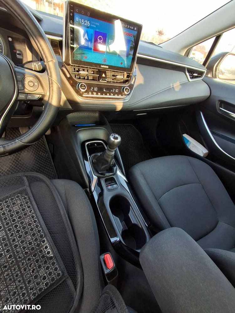 Toyota Corolla - 4
