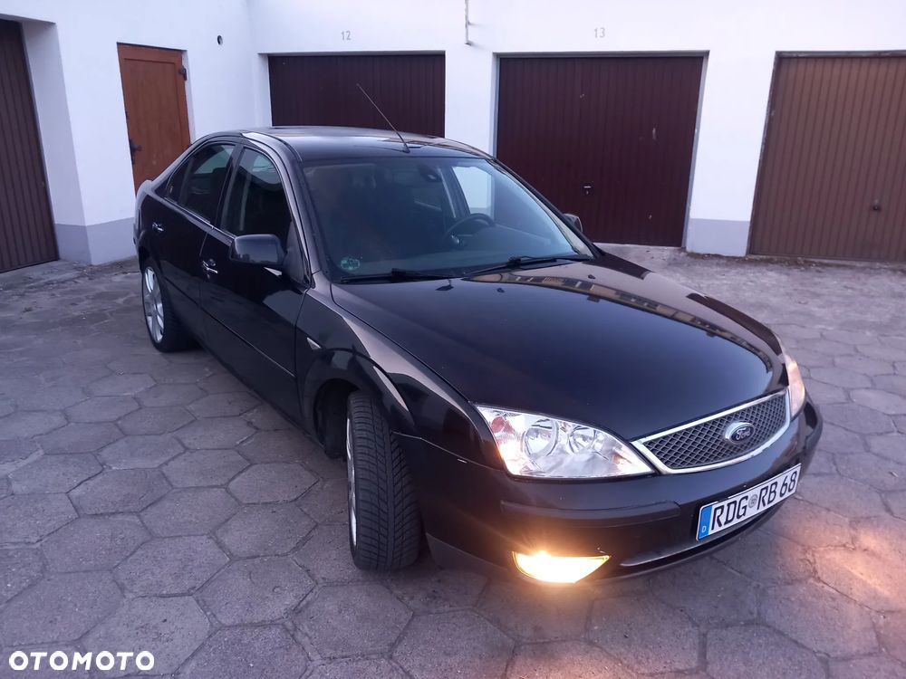 Ford Mondeo - 28