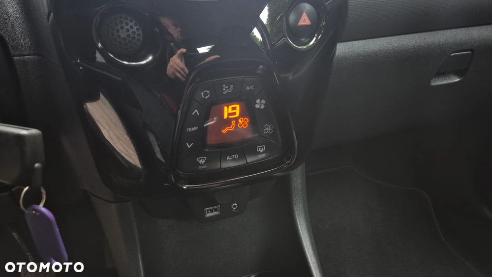 Peugeot 108 VTI 72 Top Style - 35