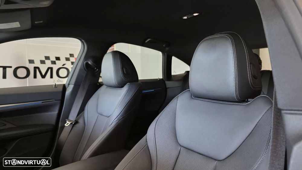 BMW i4 eDrive40 Pack Desportivo M - 39