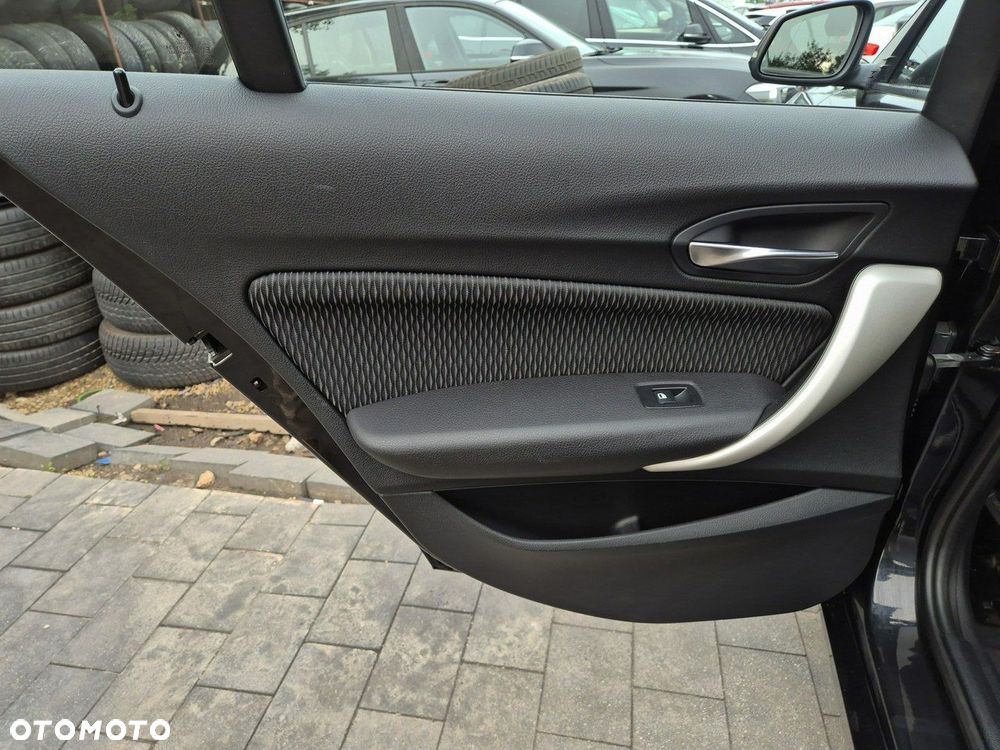 BMW Seria 1 118i Advantage - 17