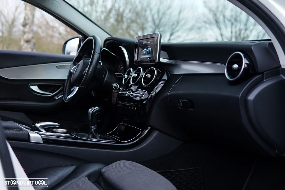 Mercedes-Benz C 200 CDI DPF (BlueEFFICIENCY) Avantgarde - 43