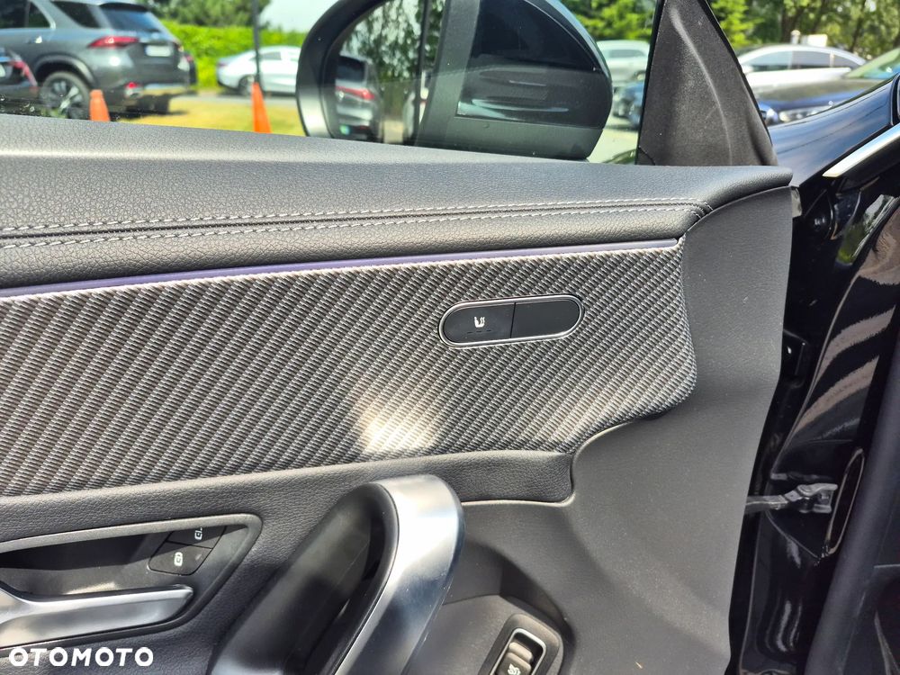 Mercedes-Benz CLA 180 7G-DCT - 16