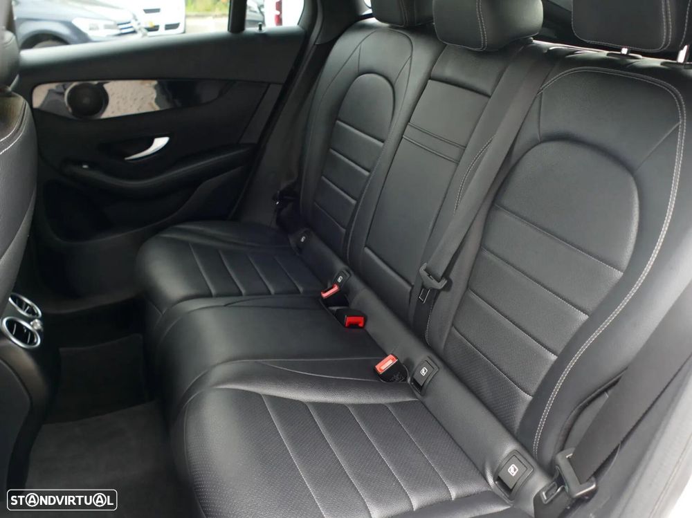 Mercedes-Benz GLC 300 de Coupé 4Matic - 35