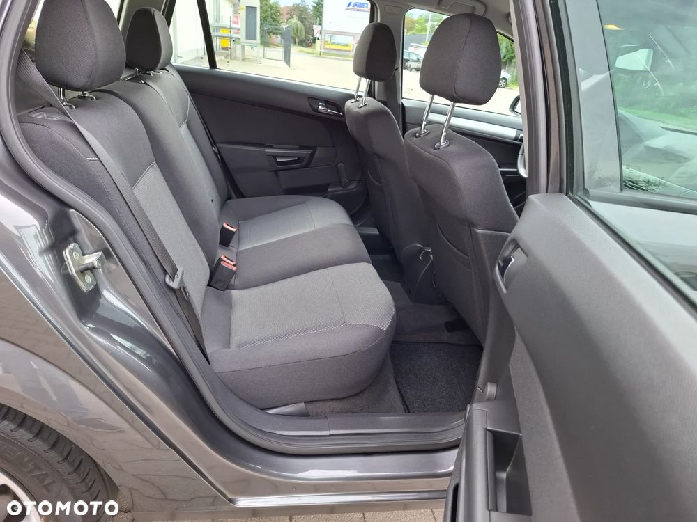 Opel Astra 1.6 Enjoy - 29