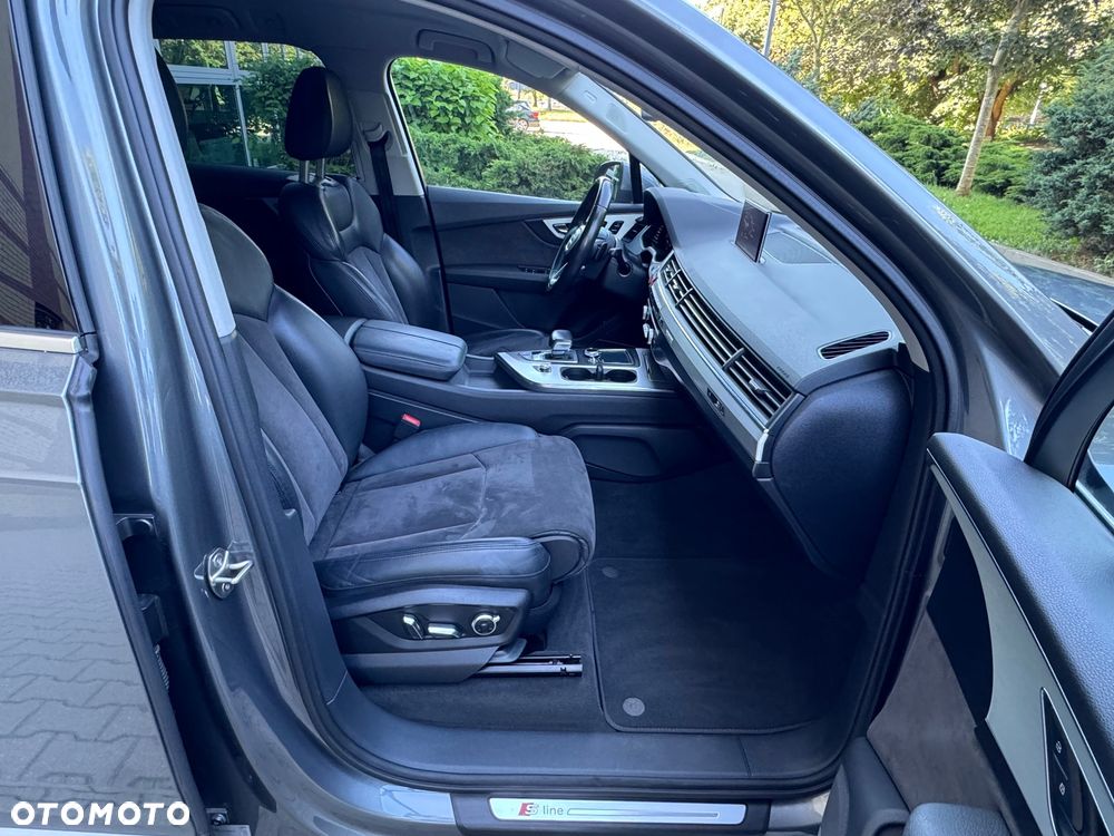 Audi Q7 - 24