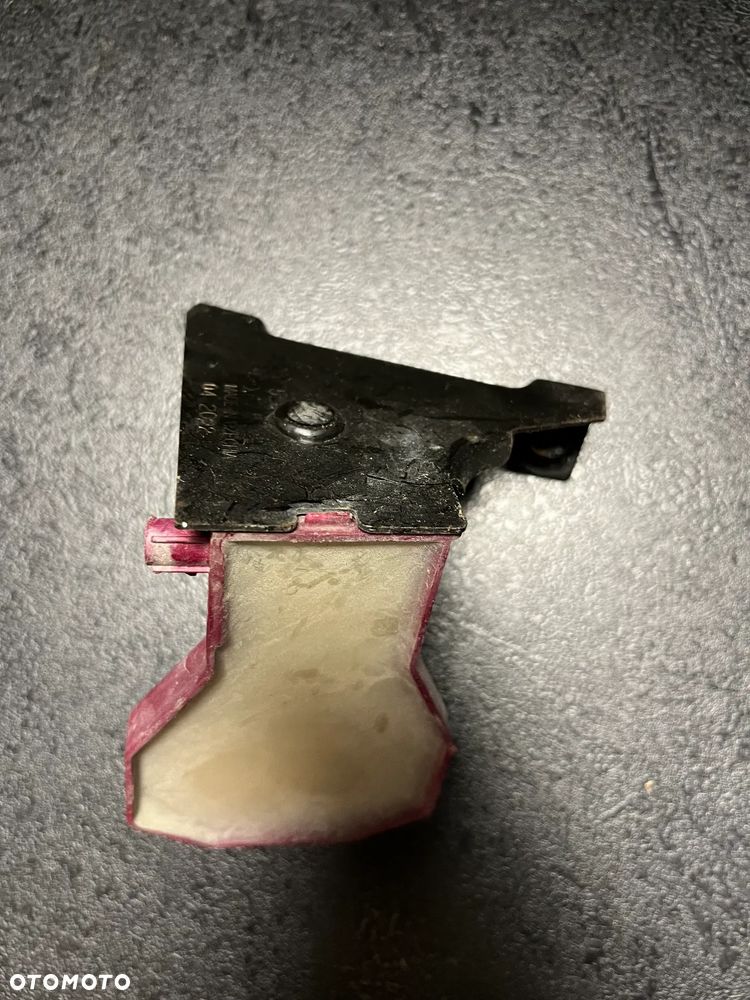 5E0035497 SKODA OCTAVIA IV KOMBI  2022 R WZMACNIACZ ANTENY UCHWYT - 3