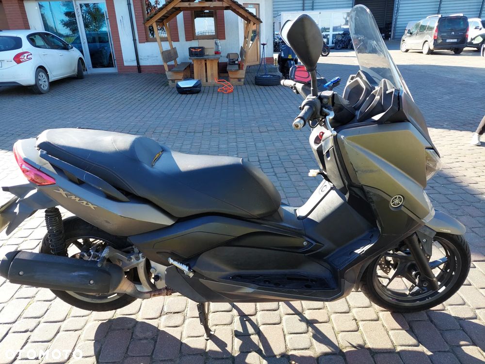 Yamaha X-max - 8