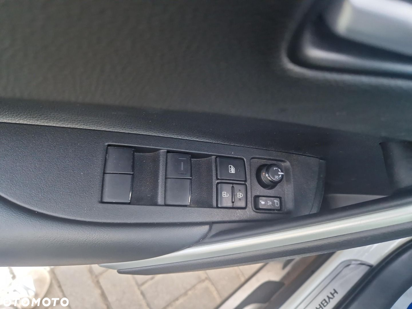 Toyota Corolla Cross - 19