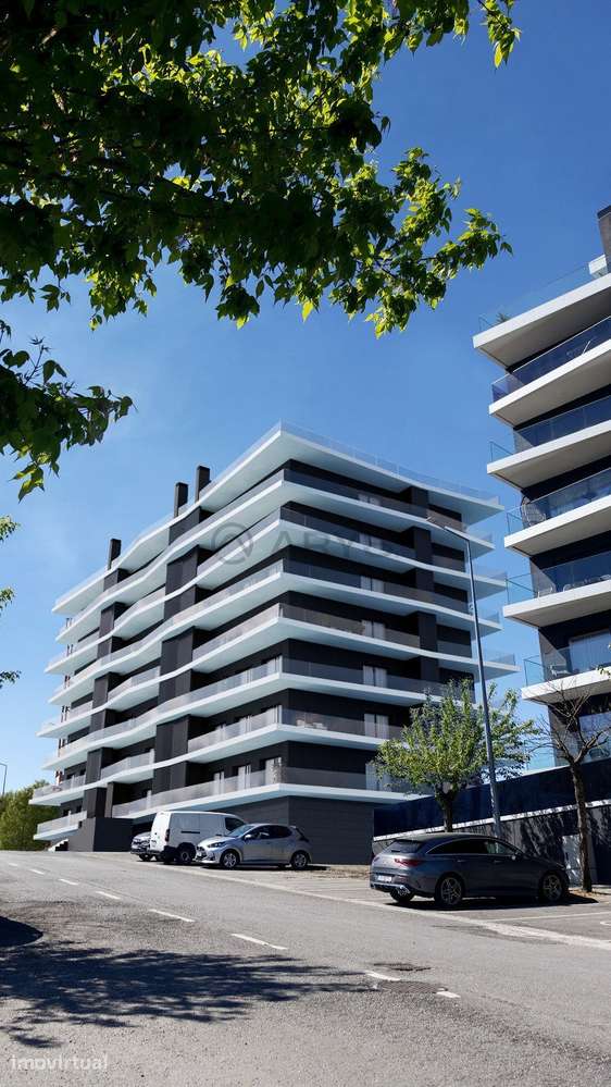 Apartamento em Ferreiros, Varanda com Churrasqueira - Grande imagem: 3/7