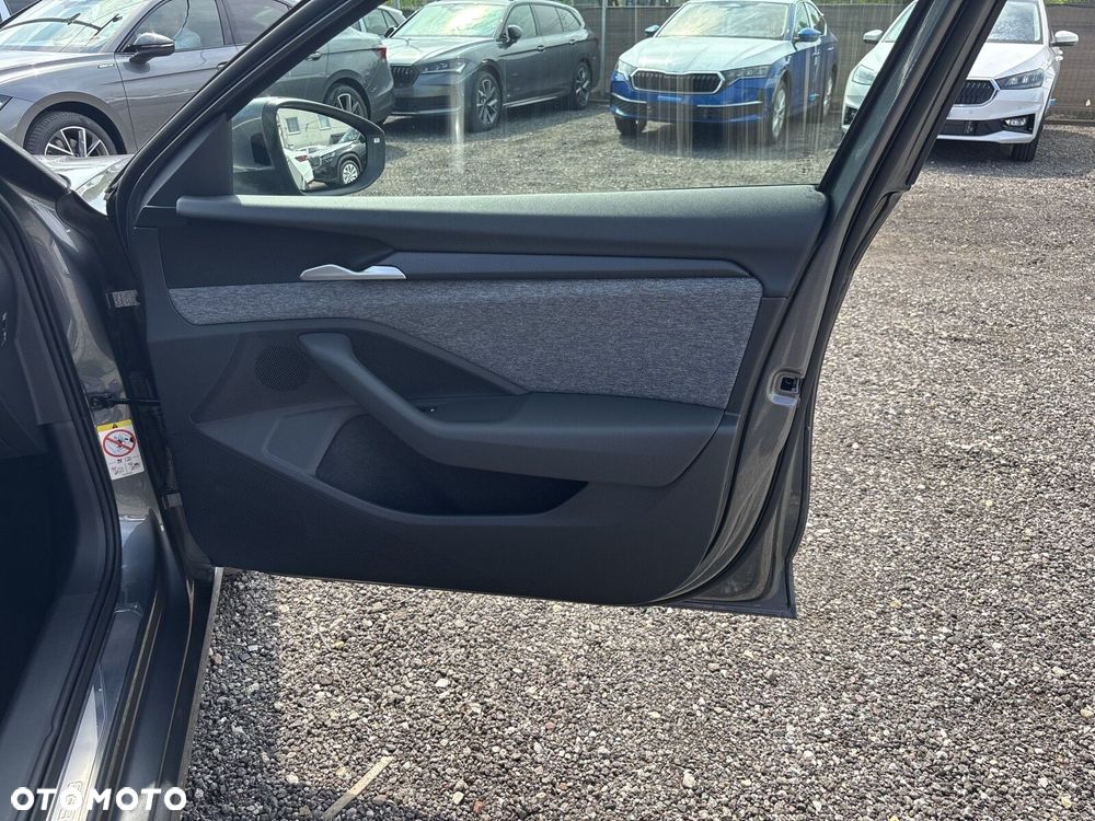 Skoda Superb 2.0 TSI Drive DSG - 18