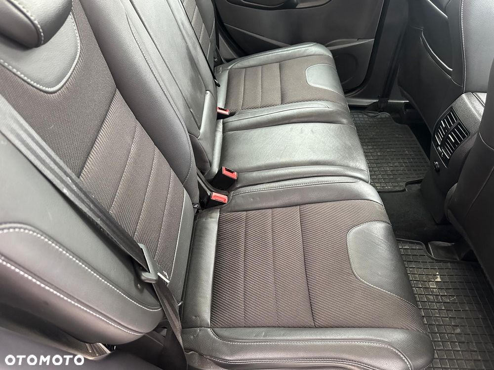 Ford Kuga - 14