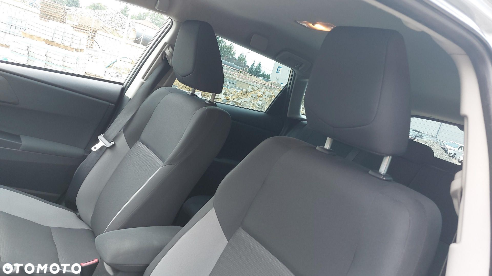 Toyota Auris - 14