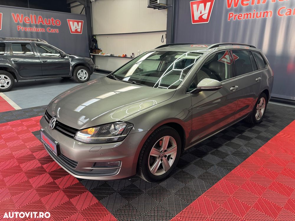 Volkswagen Golf - 2