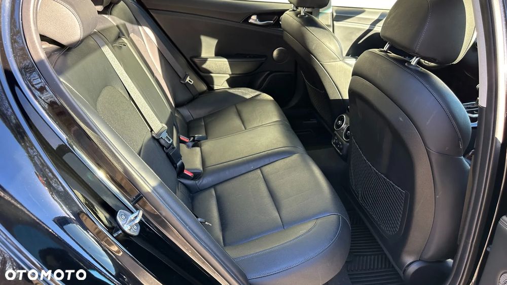 Kia Stinger 2.0 T-GDI GT Line - 18