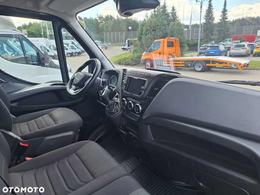 Iveco Daily 35S18 | L4H2 | Silnik 3.0 | Automat | Hak | FULL LED | Kamera cofania | - 16