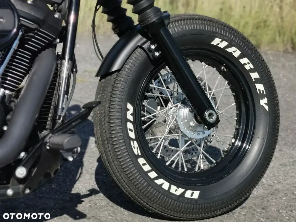 Harley-Davidson Softail Street Bob - 9