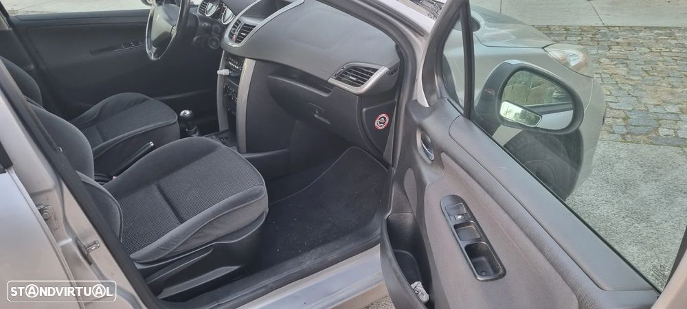 Peugeot 207 1.4 HDi Trendy - 7