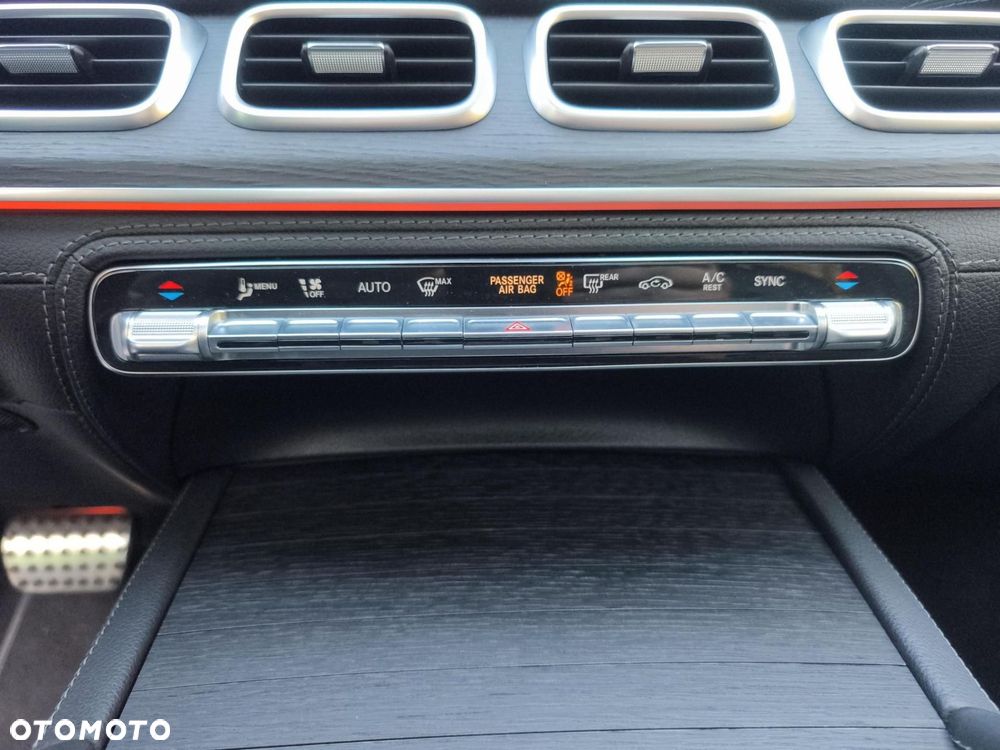 Mercedes-Benz GLE - 21