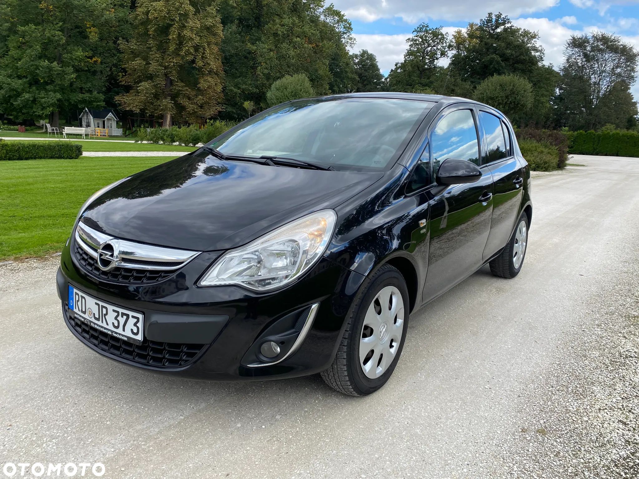 Opel Corsa 1.2 16V (ecoFLEX) Color Edition - 1