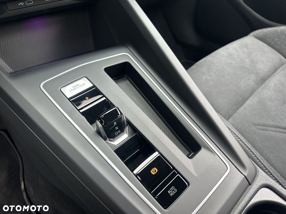 Volkswagen Golf - 15