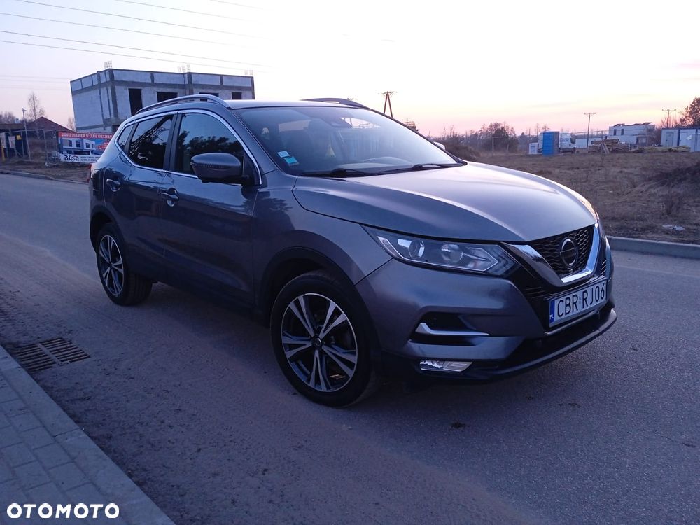 Nissan Qashqai - 2