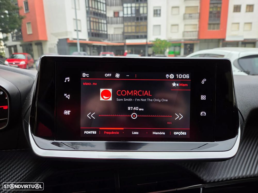 Peugeot 2008 PureTech 130 EAT8 Allure - 44