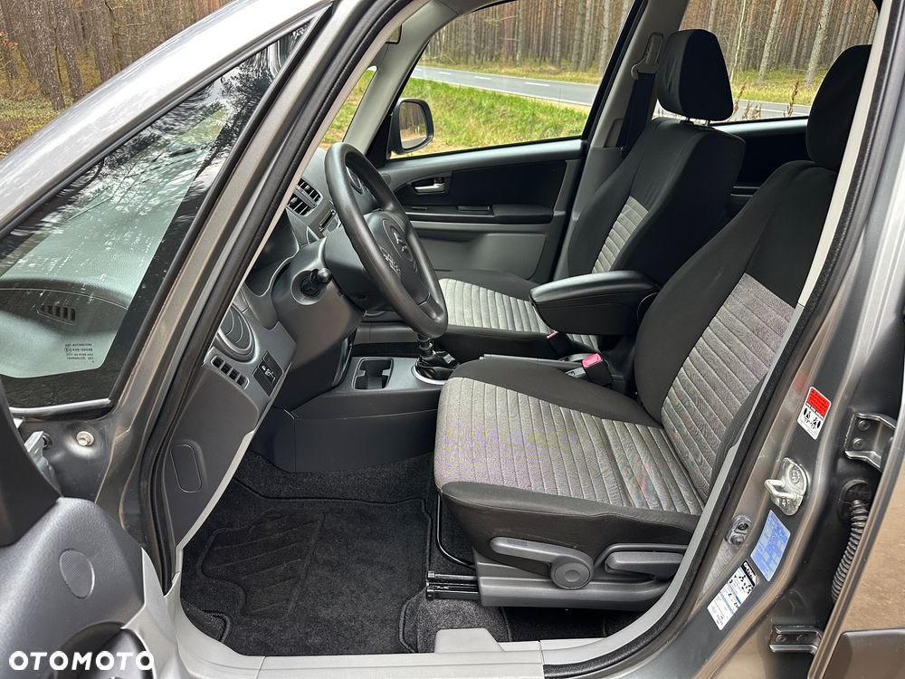 Suzuki SX4 Classic 2.0 DDiS 4x4 Comfort - 15