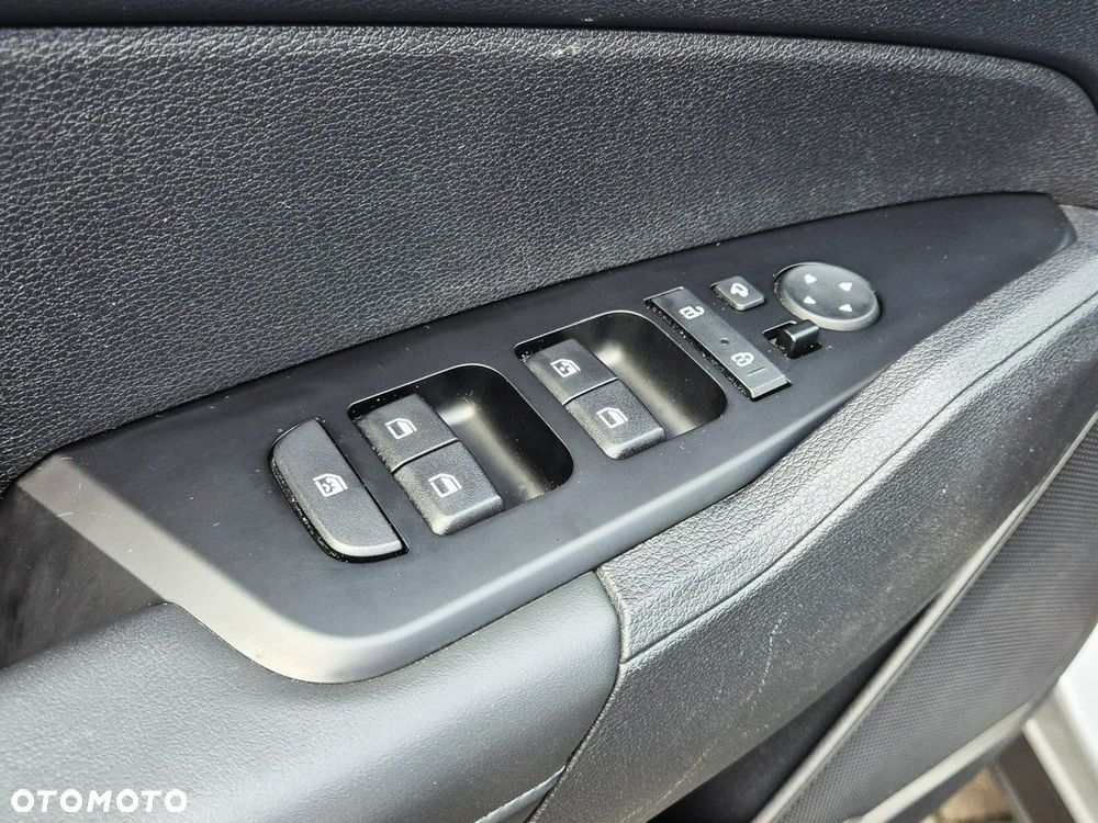 Kia Sportage 1.6 T-GDI L 2WD - 26