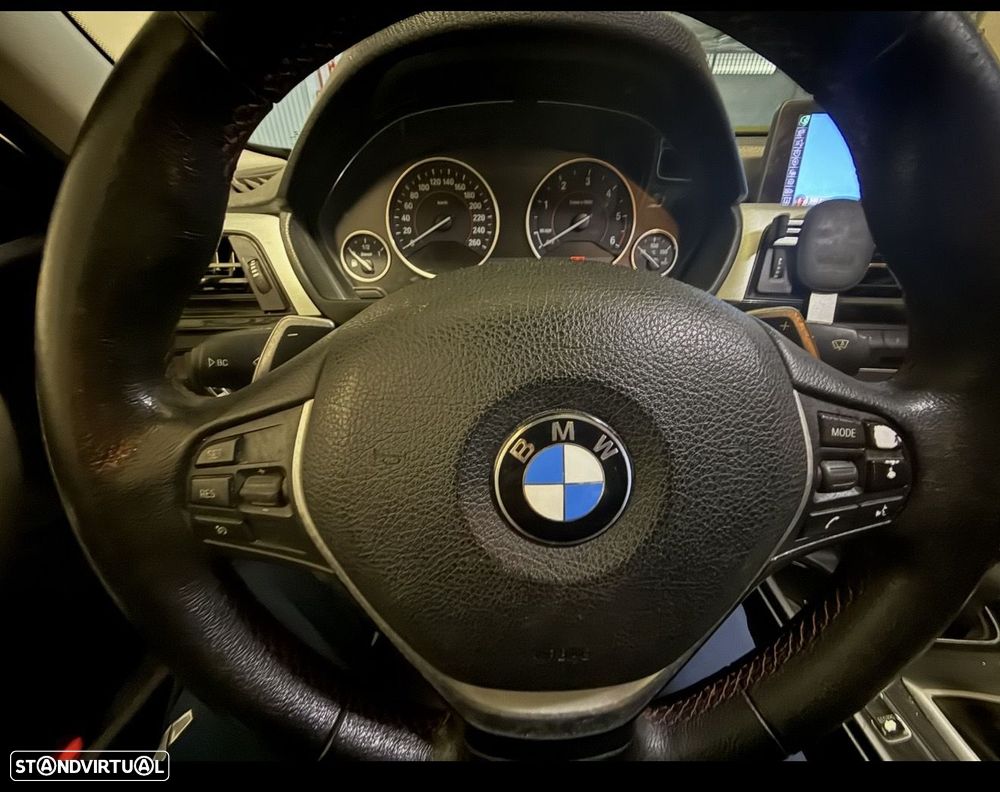 BMW 320 d Auto Line Sport - 11