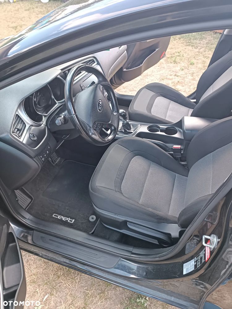 Kia Ceed 1.6 CRDi L - 22