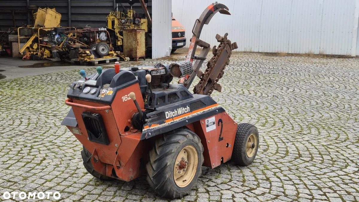 Ditch Witch Koparka łańcuchowa DITCH WITCH 1620 KE - 5