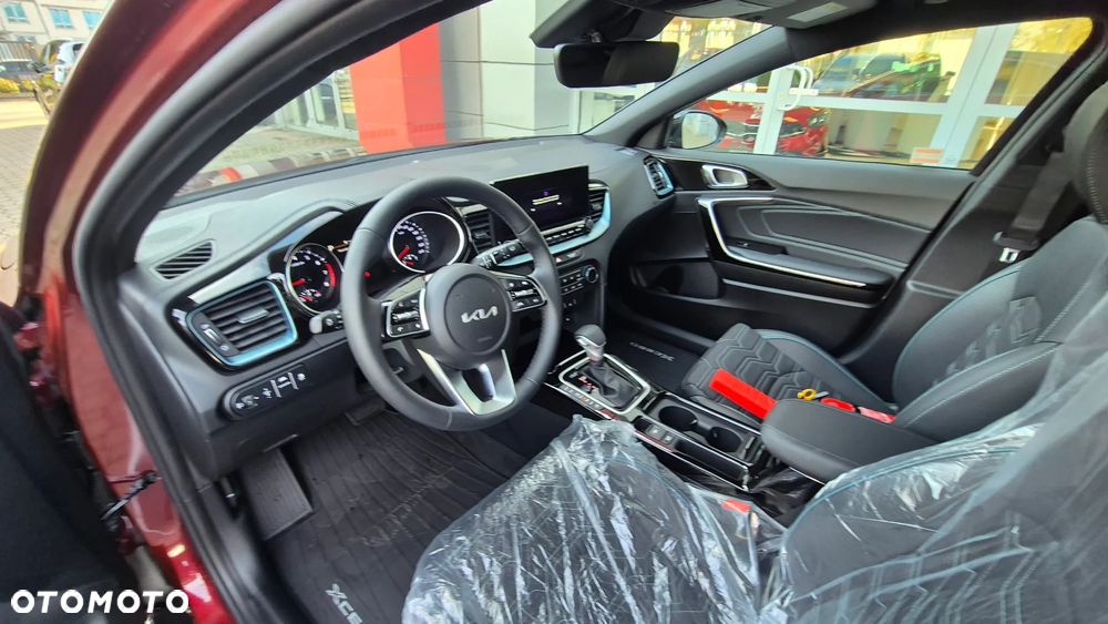 Kia XCeed 1.6 T-GDI Tribute DCT - 15