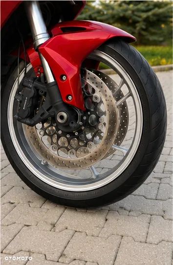 Honda VFR - 6