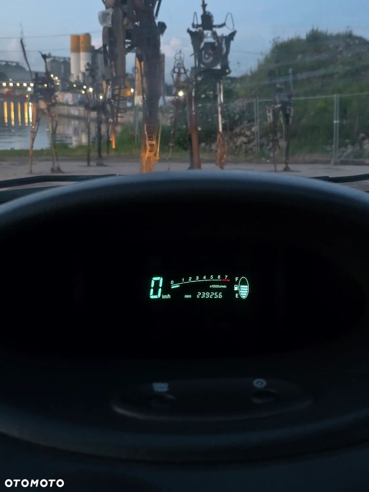 Toyota Yaris 1.0 Terra - 10