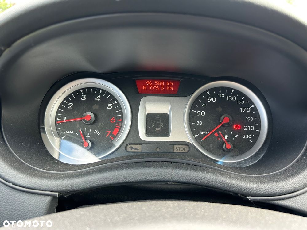 Renault Clio 1.2 16V Authentique - 12