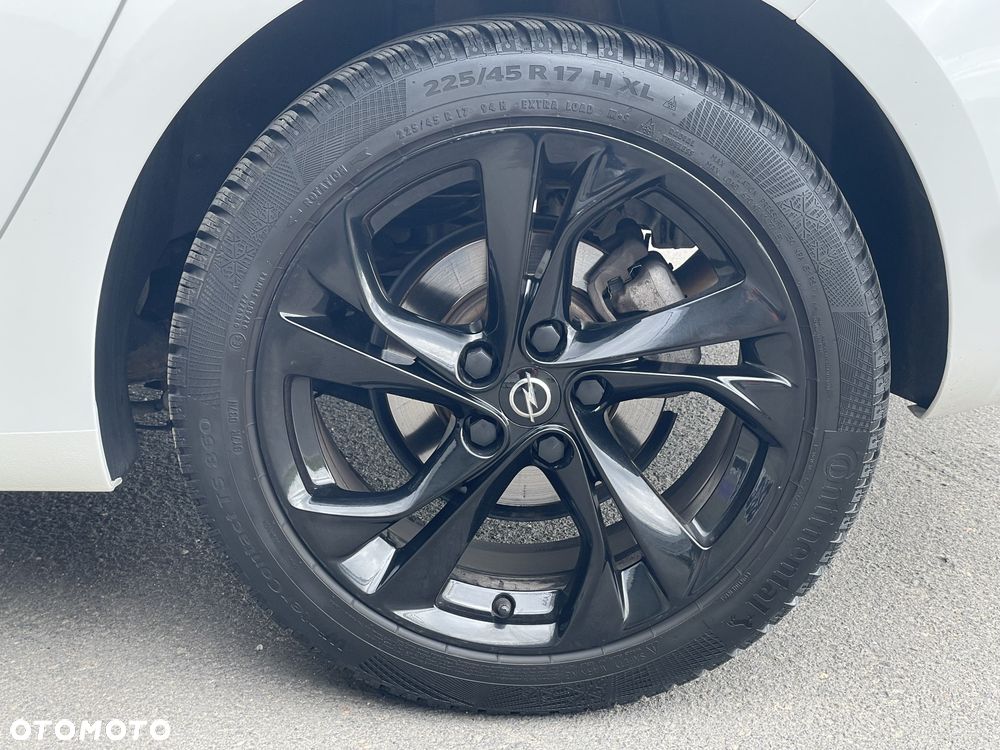 Opel Astra 1.4 T Dynamic S&S - 36