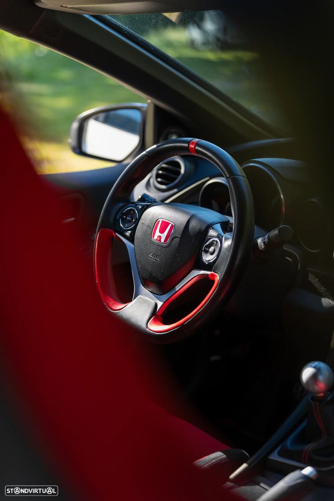 Honda Civic 2.0 VTEC Turbo Type R GT - 36