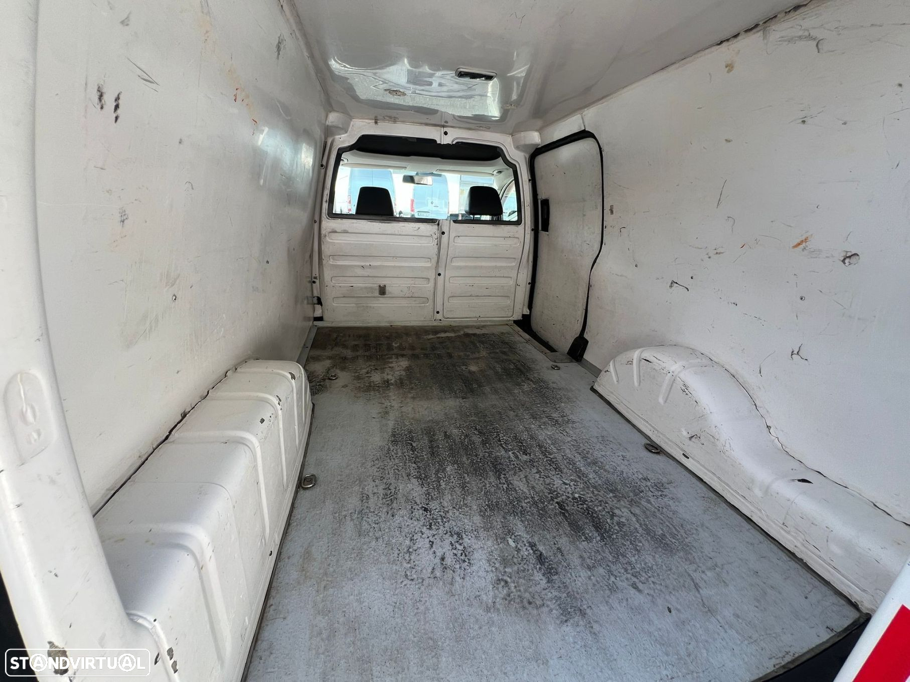 VW Caddy 1.6 TDi Extra AC - 8