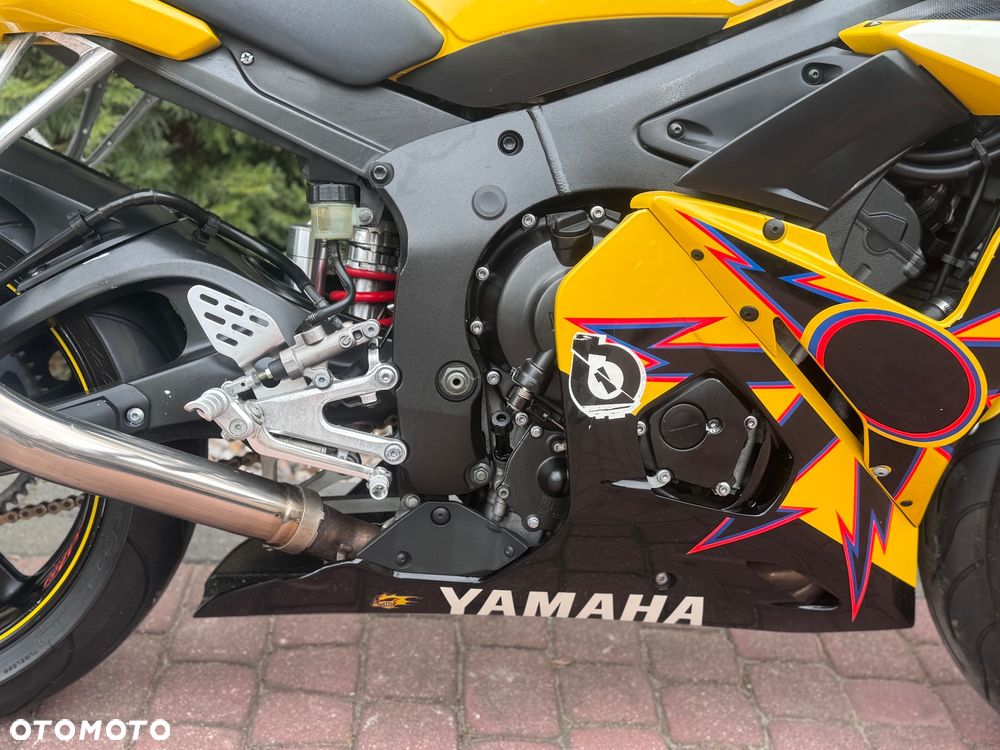 Yamaha YZF - 12