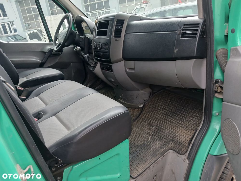 Volkswagen CRAFTER 2012r Blaszak średniak Furgon 2.0 TDI 140 KM KLIMA - 6