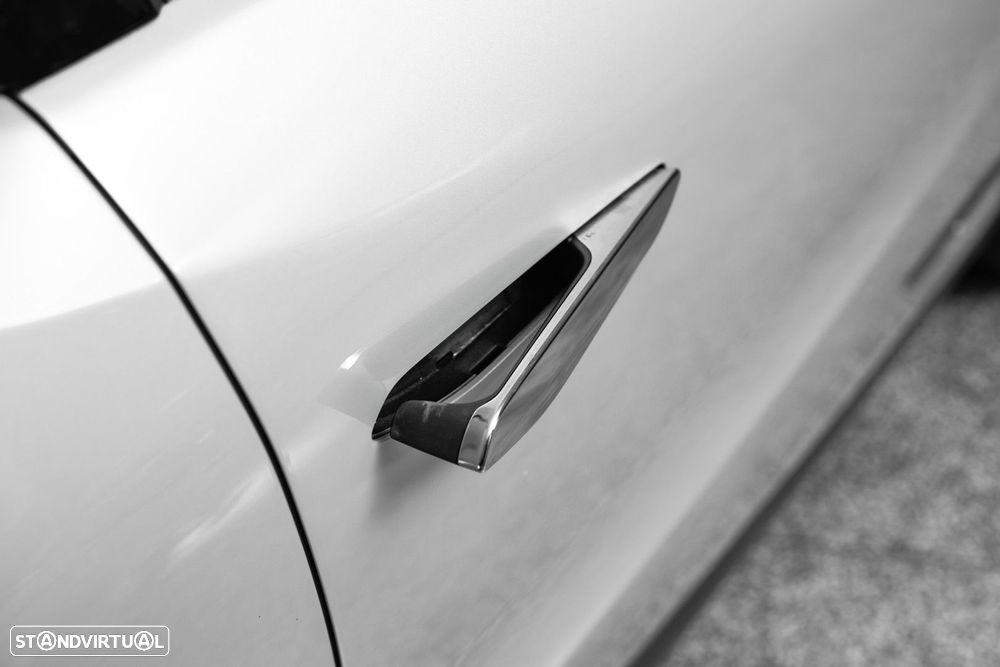 DS DS3 Crossback E-TENSE PERFORMANCE LINE - 11