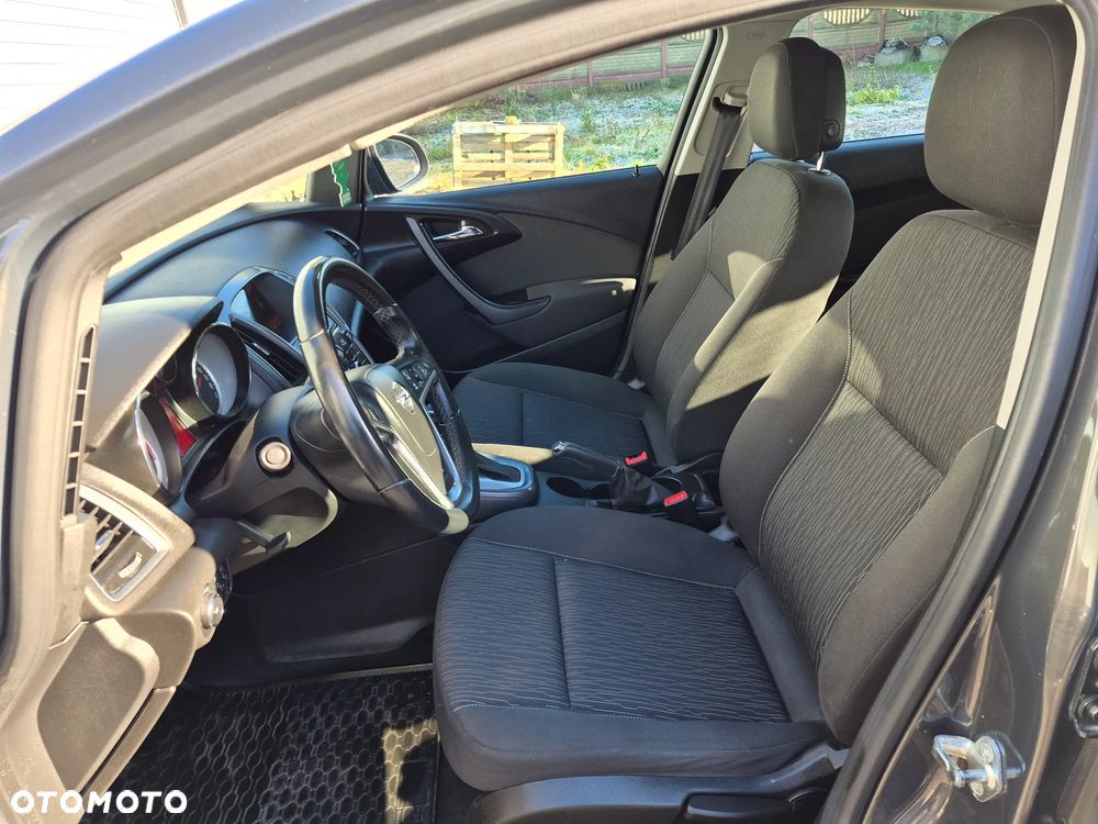 Opel Astra 1.4 T Cosmo - 9