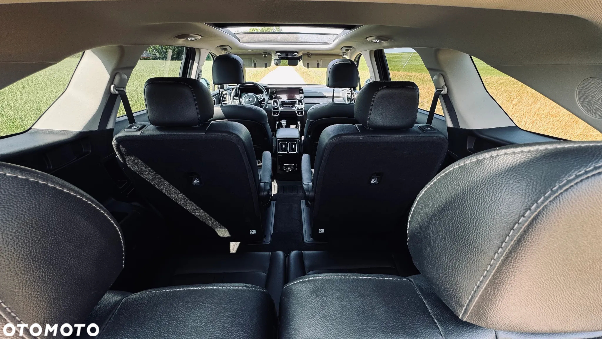 Kia Sorento - 12