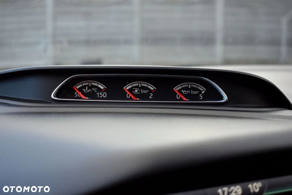 Ford Focus 2.0 TDCi ST - 33