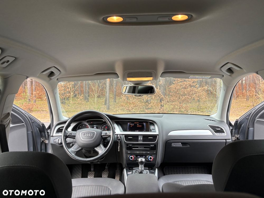Audi A4 Avant 2.0 TDI DPF clean diesel S line Sportpaket - 15